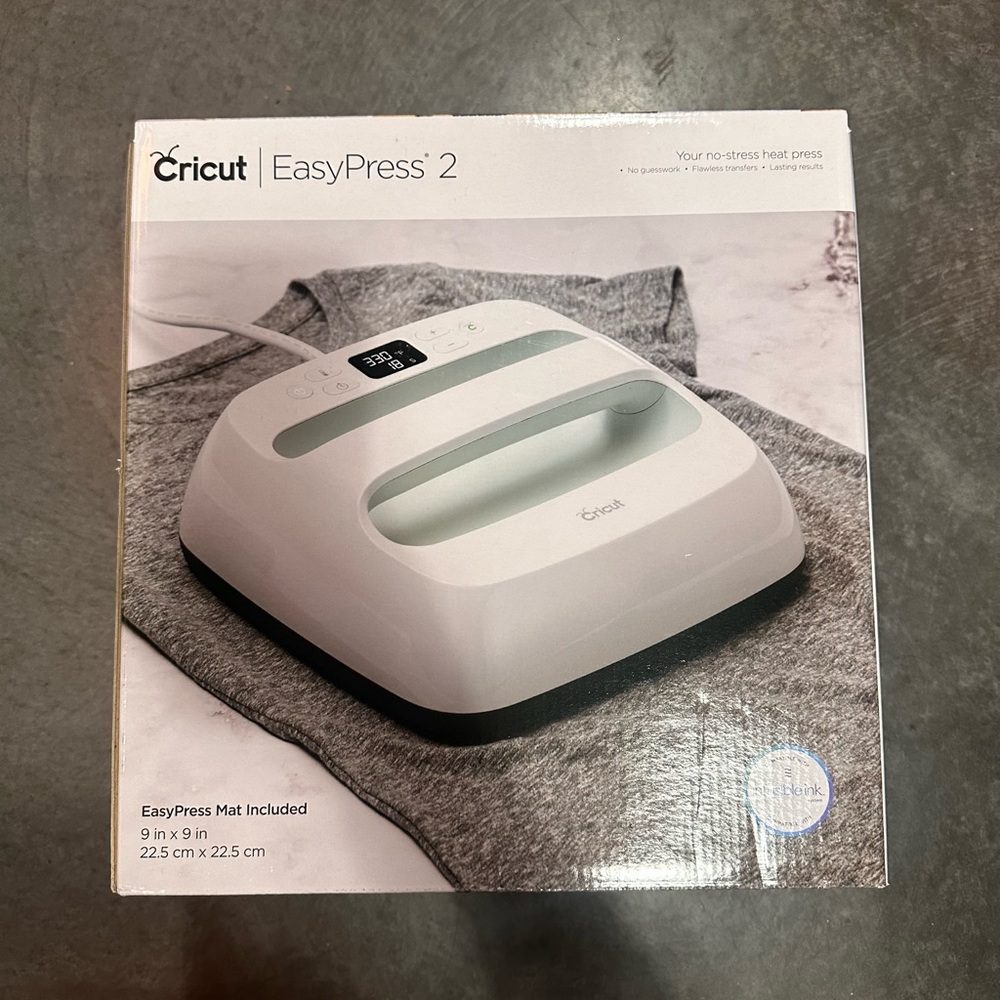 Cricut EasyPress 2 9"x9" Heat Press with Mat - T-shirts, pillows, towels